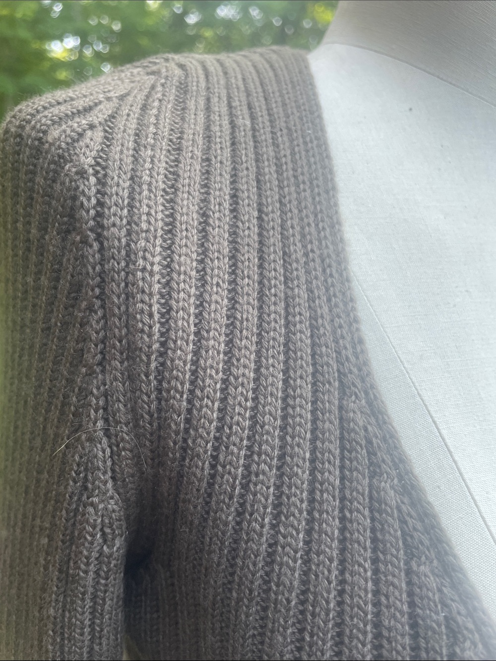 Cropped Ribbed Button Cardigan - Brown - Picture 2 of 9